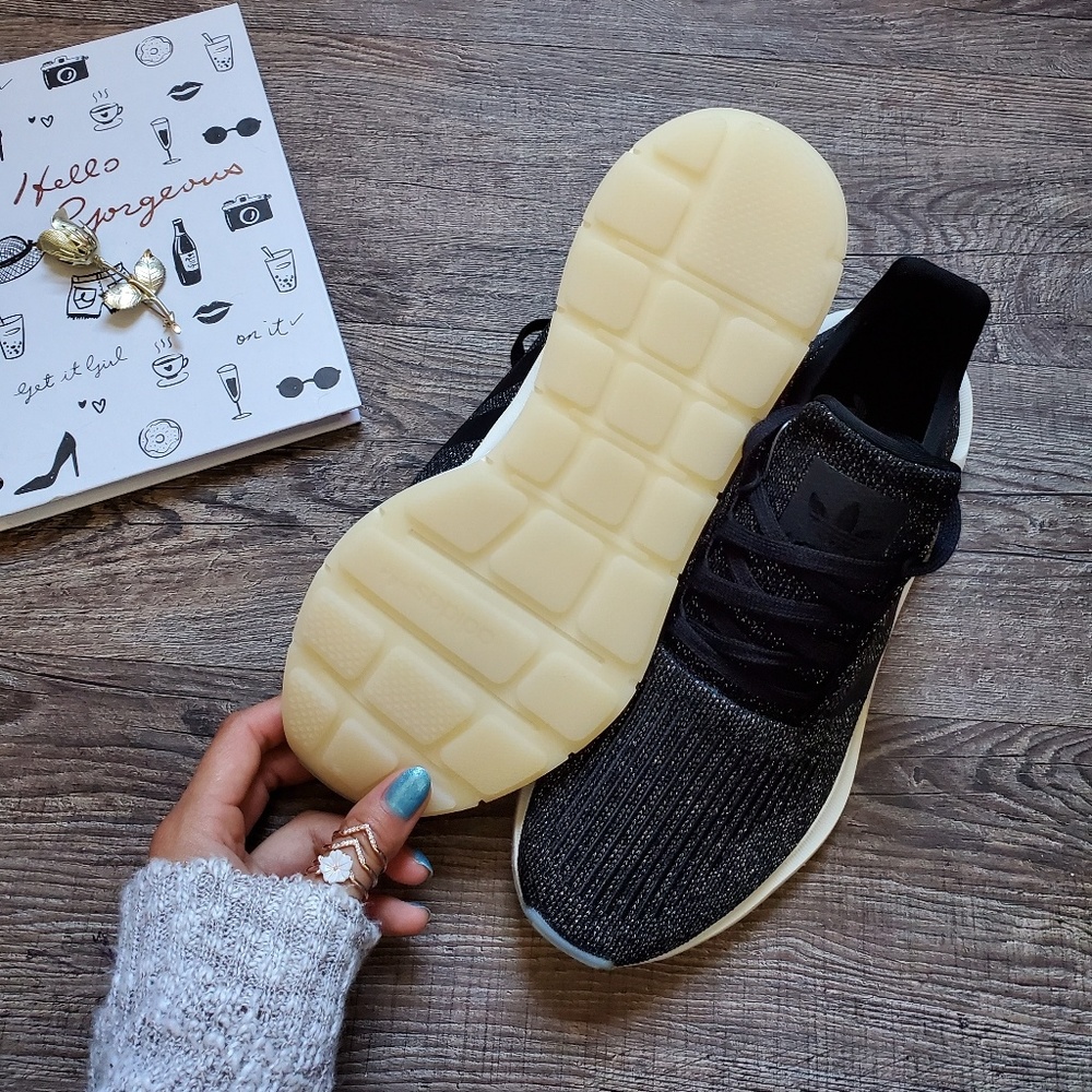 NEW♣️adidas Swift Run - Picture 7 of 8